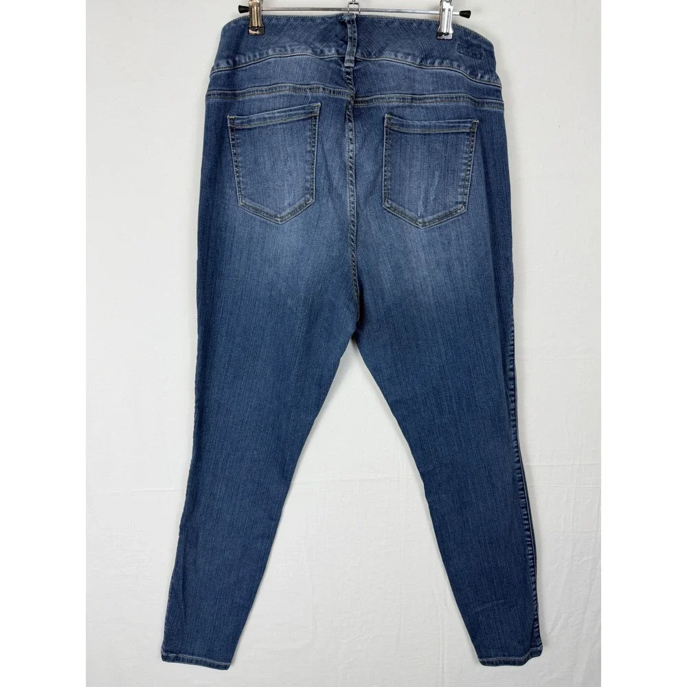 Torrid Premium Jeggings‎ Jeans Women's 16R Blue Distressed High Rise Denim